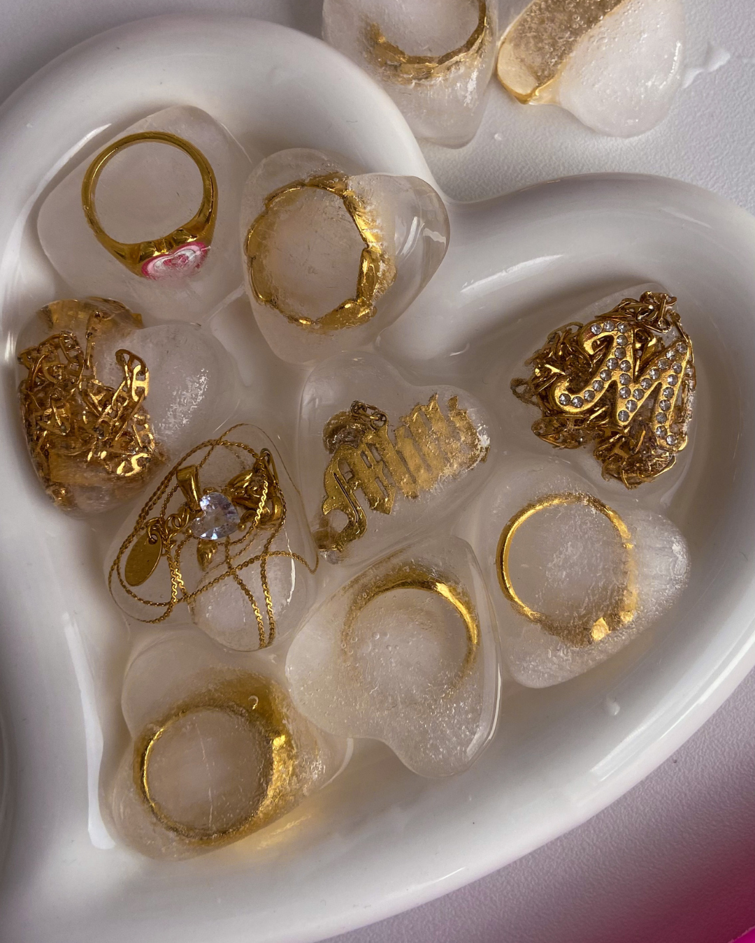 Can Stainless Steel Jewellery Get Wet? Unveiling Its Waterproof Secrets!
